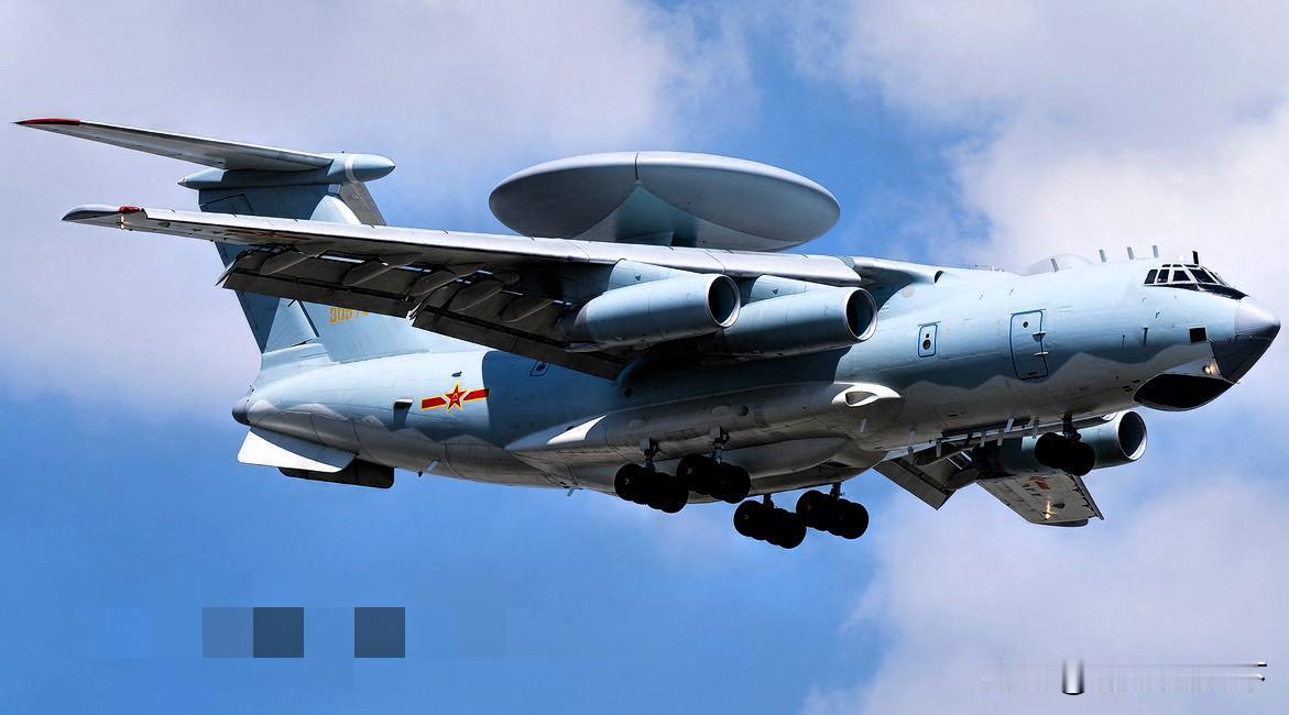 12月9日，中俄多架轰炸机、预警机、战斗机从东海穿越宫古海峡，向日本四国沿海的太