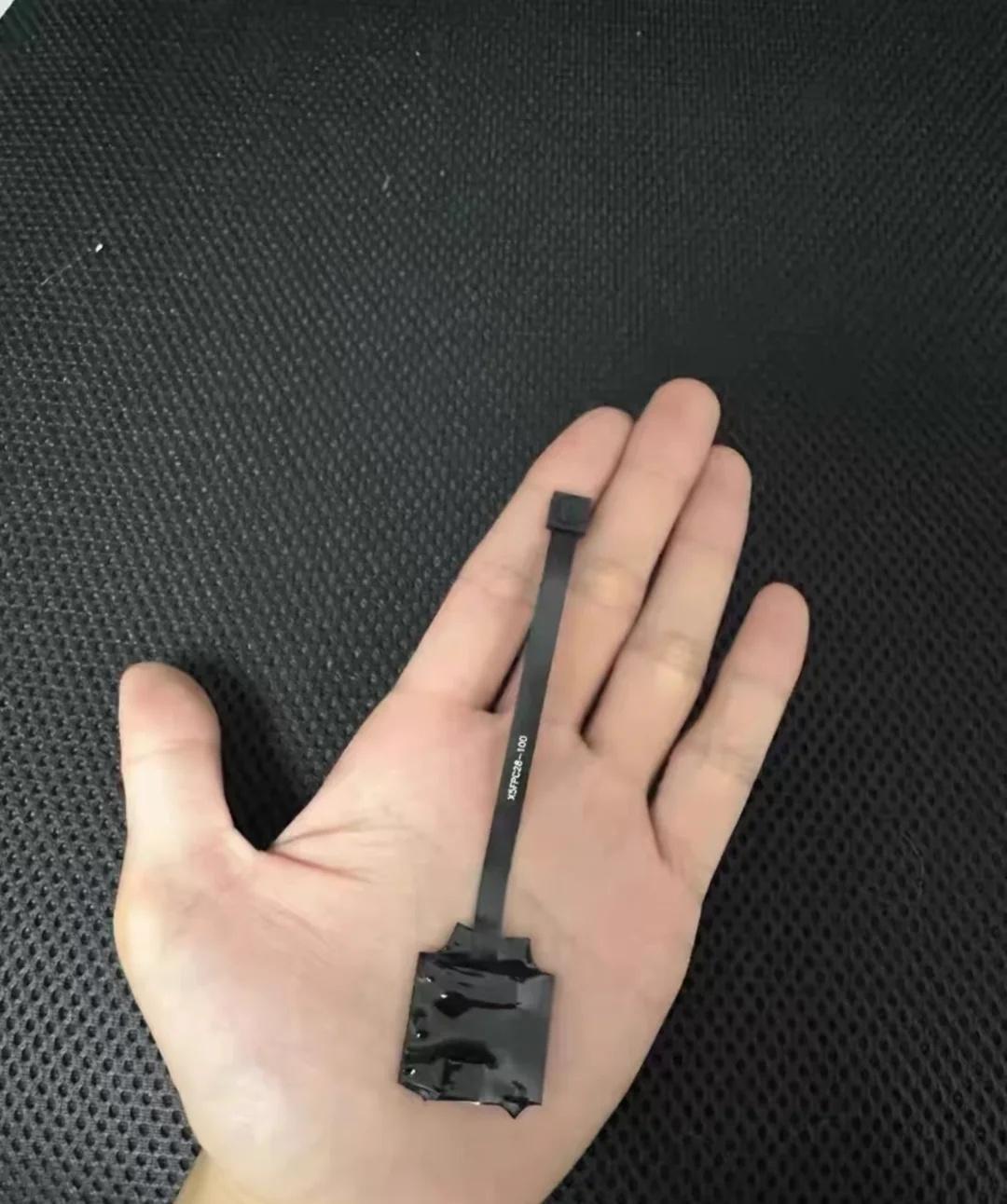 细思极恐！摄像头隐蔽到超乎想象
后背发凉！摄像头隐蔽到超乎想象
*微型化：现在的
