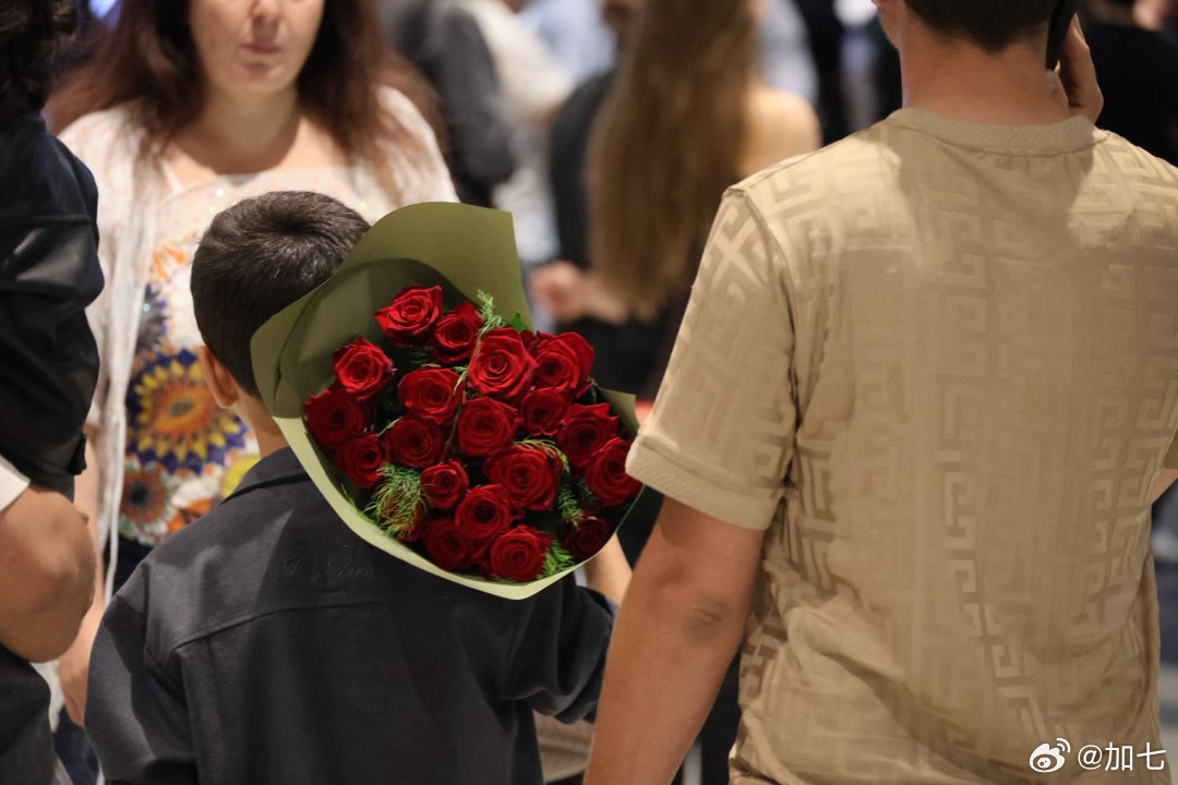 亚美尼亚人怎么跟隔壁伊朗人一样都买花接机的？ ​​​