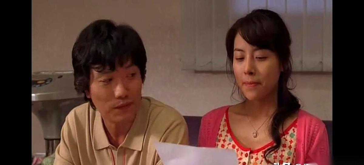 一部2008年的韩国老电影，叫《吾友妻》，把朋友间的“边界感”三个字，碾得粉碎。