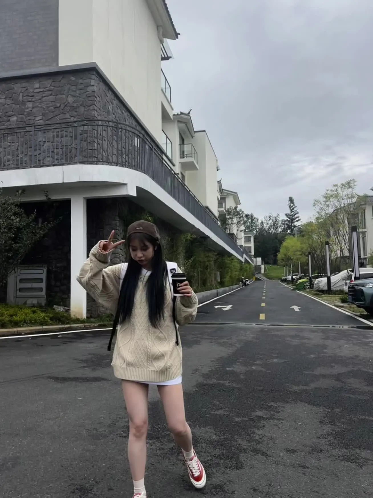 来 对生活比个ye