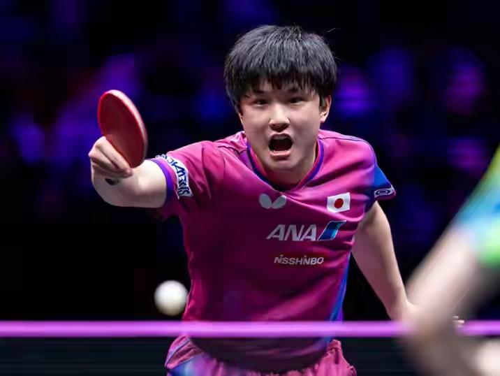 张本智和不再狂妄？显得成熟了？张本智和在本届世界杯比赛中，不再胡喊乱叫，显得成熟