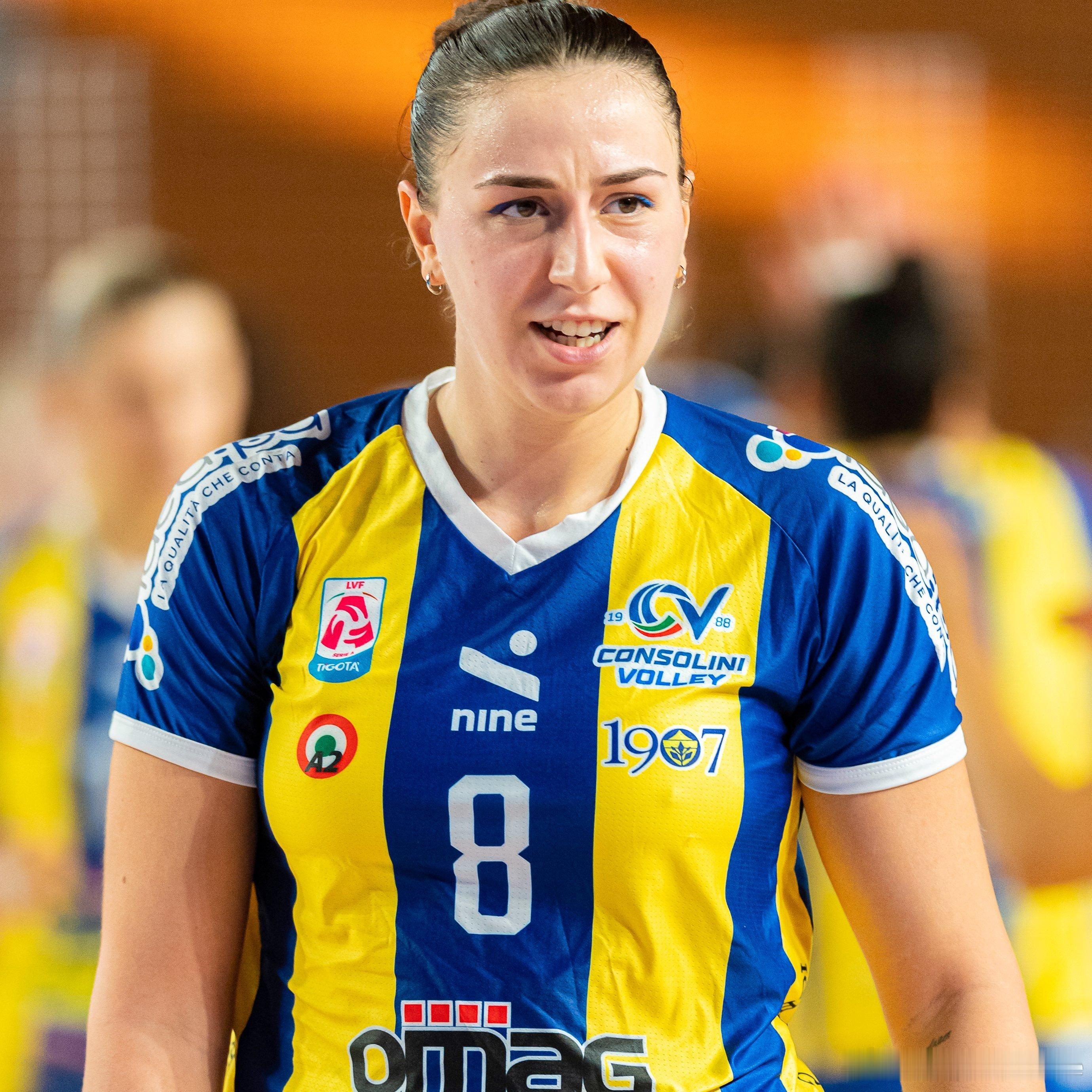 ⚡️据意大利转会消息，本赛季效力在圣乔瓦尼、庄宇珊的队友—意大利主攻手安娜·皮奥