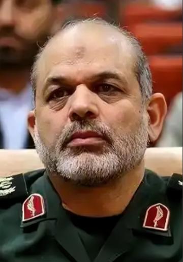 关键时刻，伊朗把一个全球通缉犯请出山，就任伊斯兰革命卫队最高领导人，唱的是哪一曲