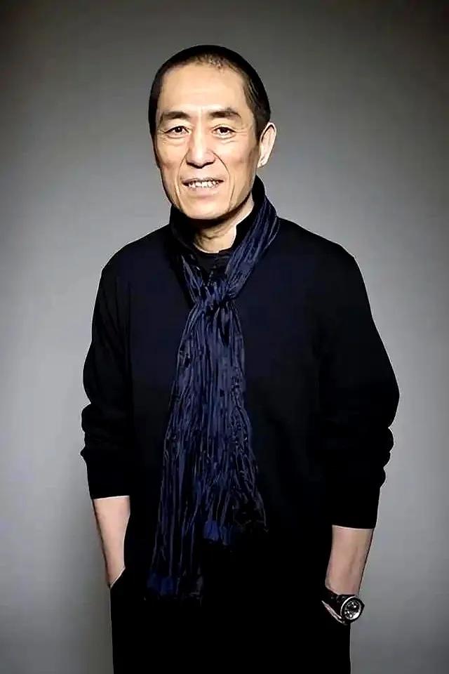 张艺谋执导的当代国家安全题材大片，由易烊千玺、朱一龙等主演，2026年春节档上映