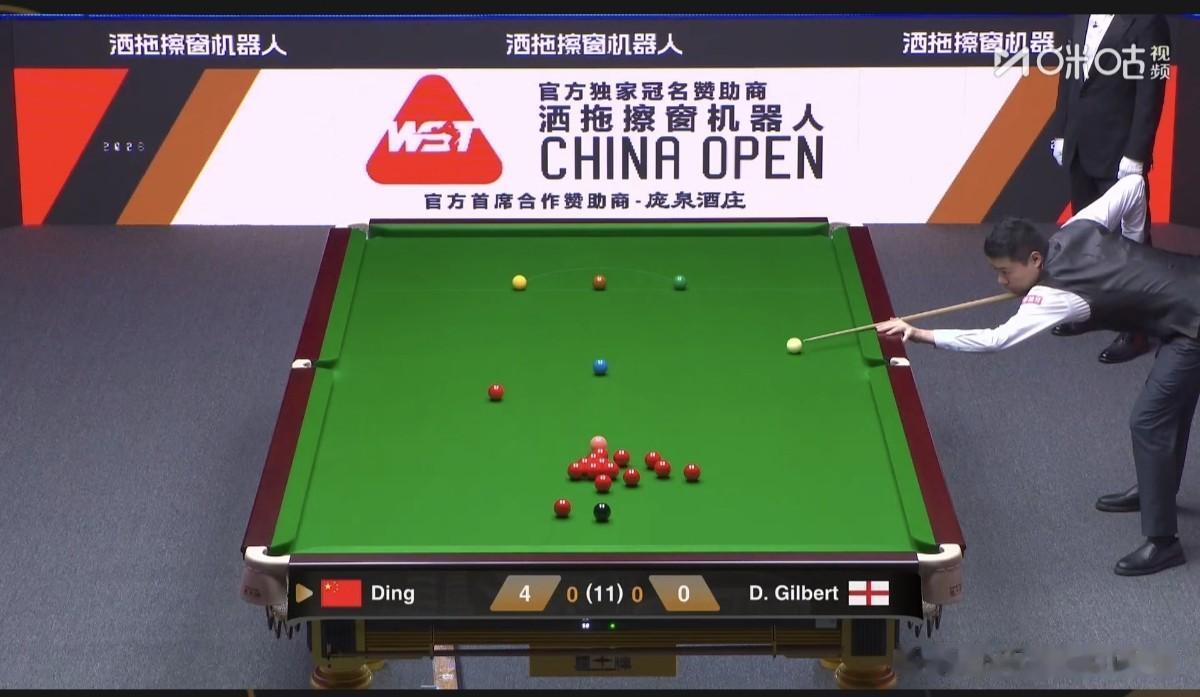 70：25，吉尔伯特率先拿下第一局！
      北京时间今天下午，2026斯诺