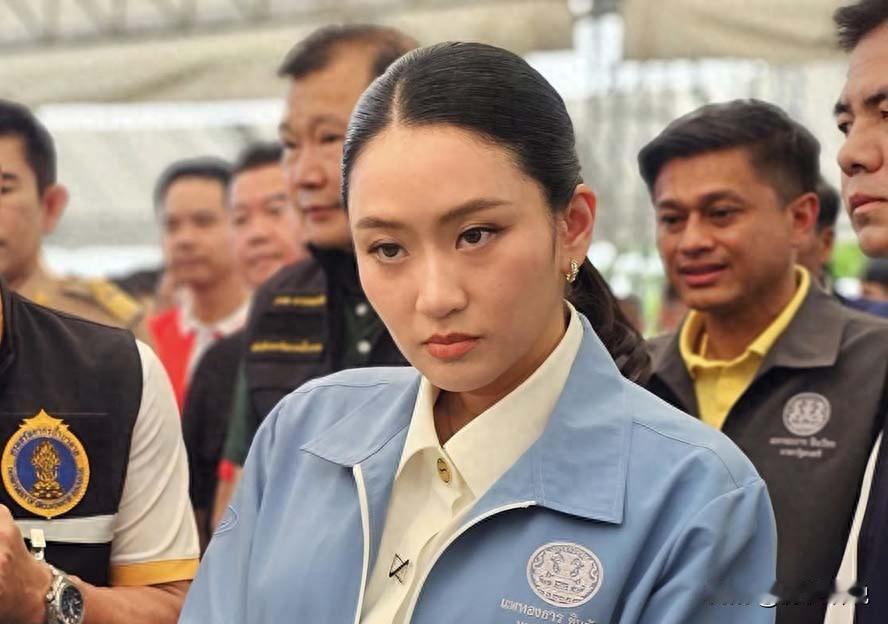 这一仗彻底把泰国打醒，卡了中国四年的军购，佩通坦内阁终于点头

麻烦看官老爷们右