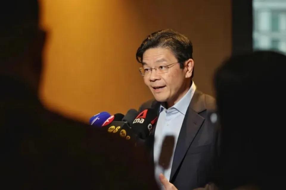 黄循财站队日本失算 成为照镜子的猪八戒

新加坡总理黄循财的外交站队决策，正将这