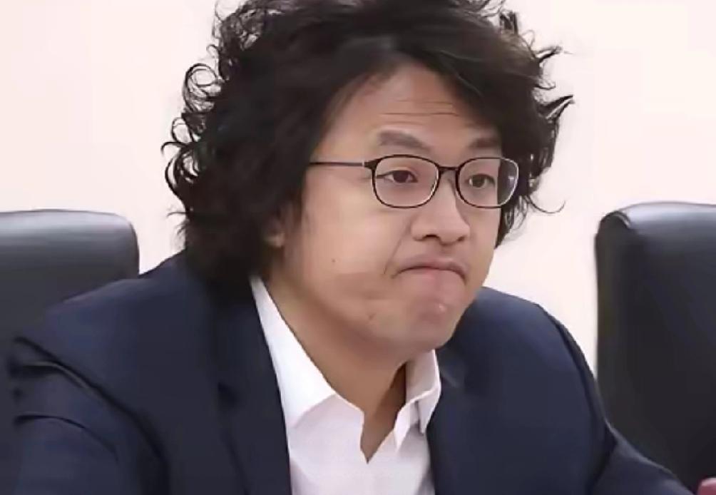 “台独”急先锋沈伯洋彻底凉了！沈伯洋父子用大陆赚的钱养台独，本想换个马甲就能继续