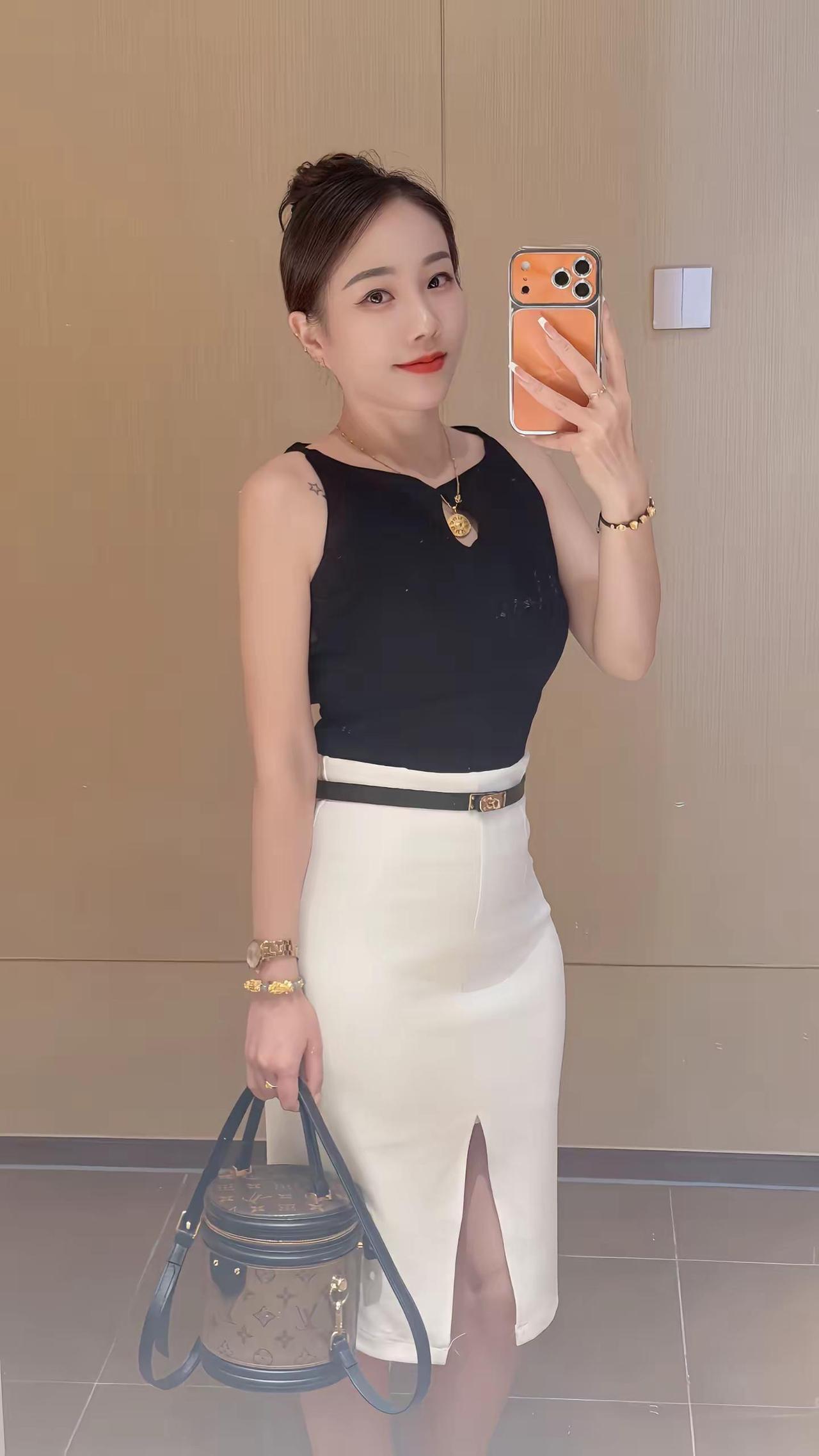 又要捻大，又要身材靓，又要冇乱使钱，又摁爱人家生到五官四正，又要温柔懂事，又摁要