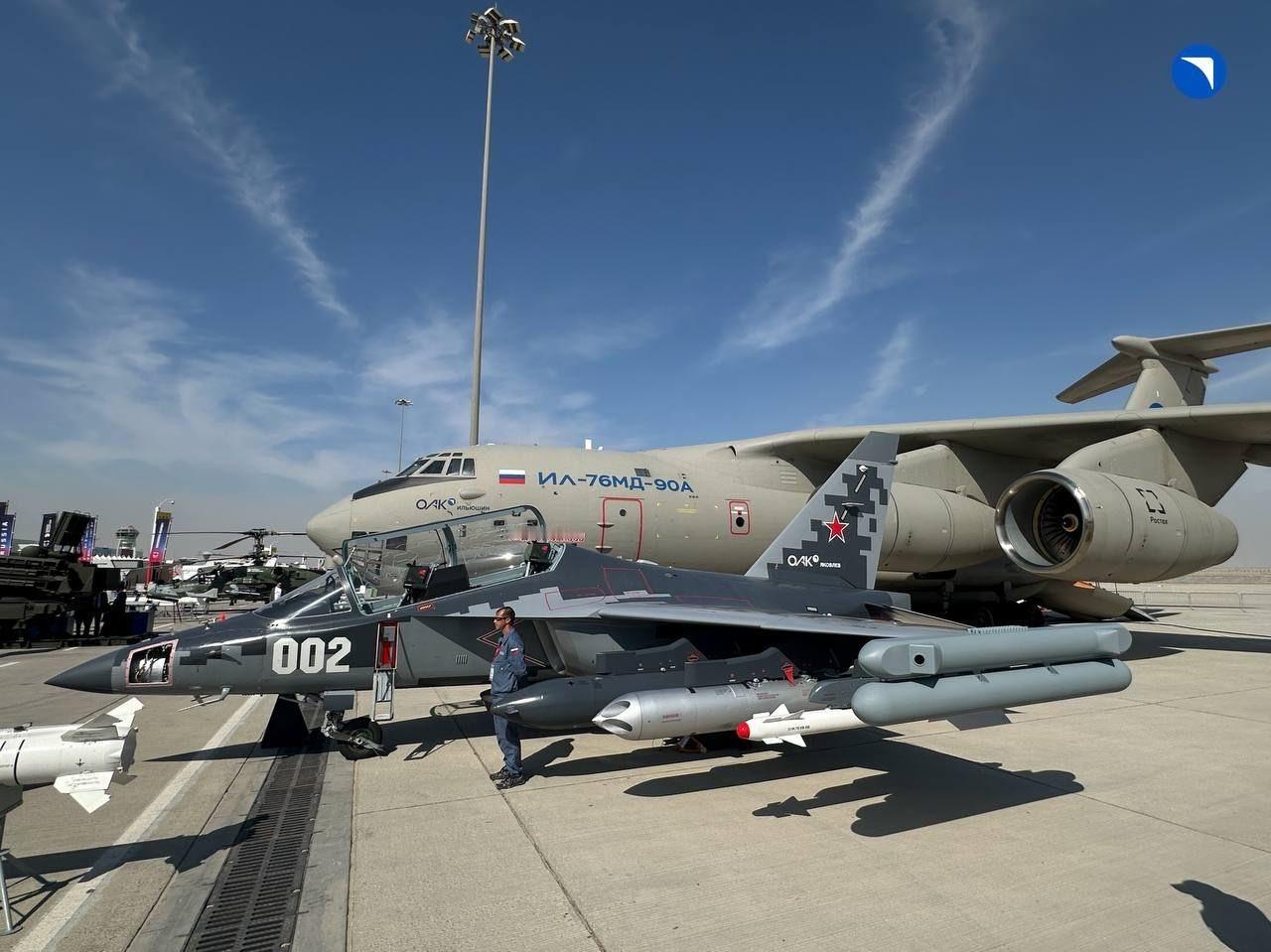 翼尖吊舱叠buff的Yak-130M，防御手段全塞进去了