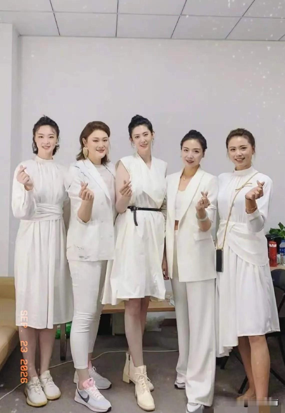 惠若琪，激动发文。

9月22日晚，惠若琪在个人社交平台上激动发文，配文写着：“