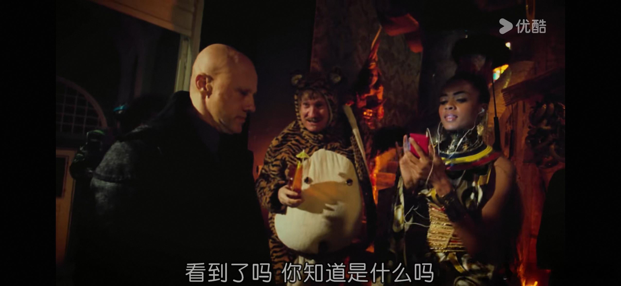 看大卫休演的美国电影越看越想爆笑啊……这是什么！老兄！这是什么！！！欧洲演员混好