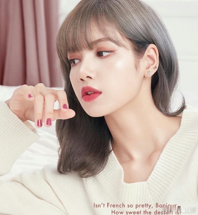 LISA x MOONSHOT彩妆 ​​​