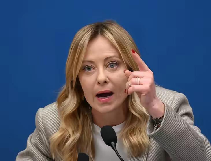 今天，加拿大总理卡尼访华吸引了亚洲媒体的眼球，与此同时，意大利总理已经登上访问日