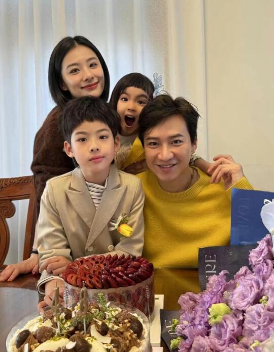 刘璇一家高颜值 没人掉队👨‍👩‍👧‍👦