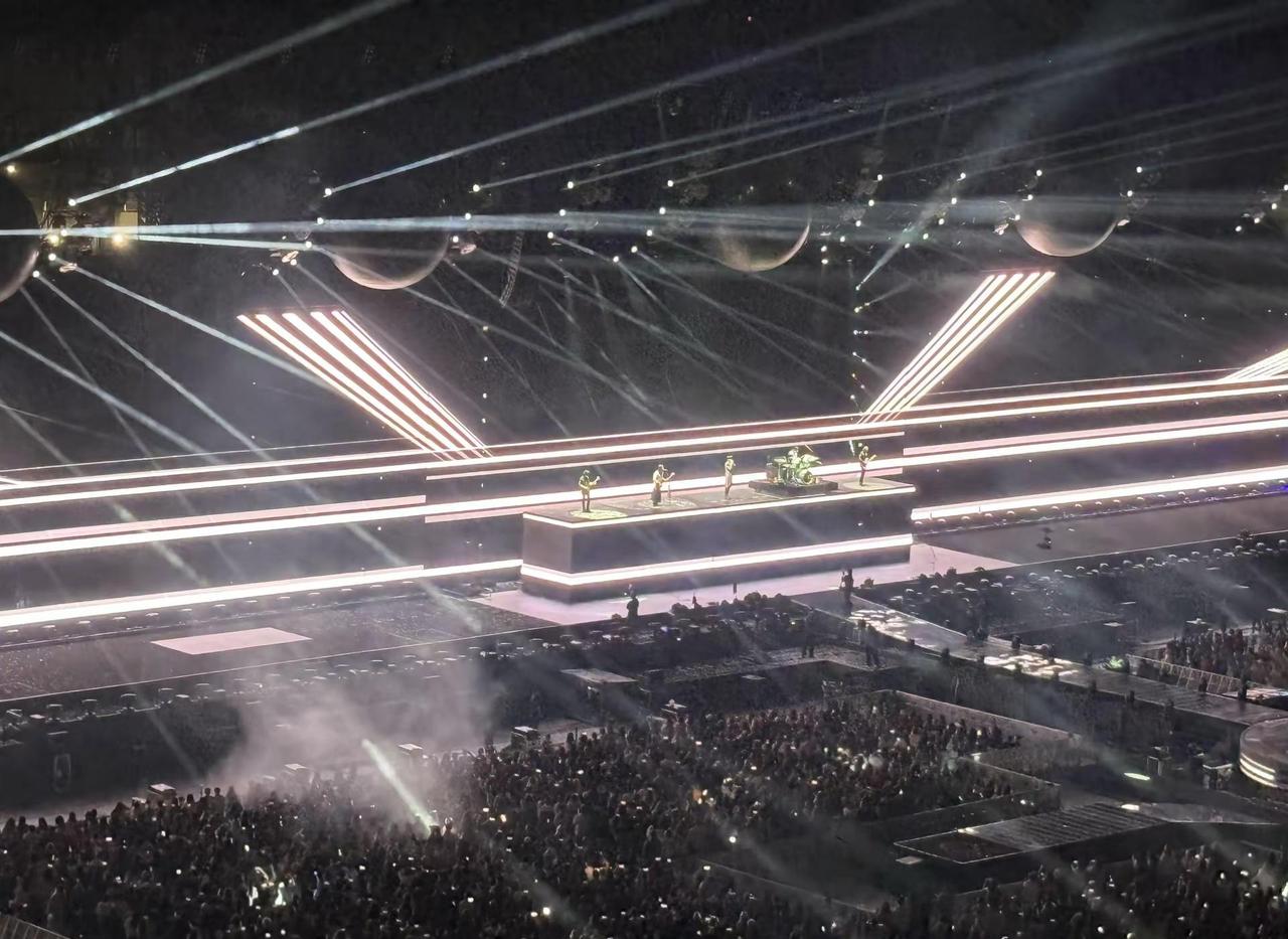 不行了 这个bgm真的好好笑（关于我翻遍整个相册都要找出图片来配这个bgm这件事