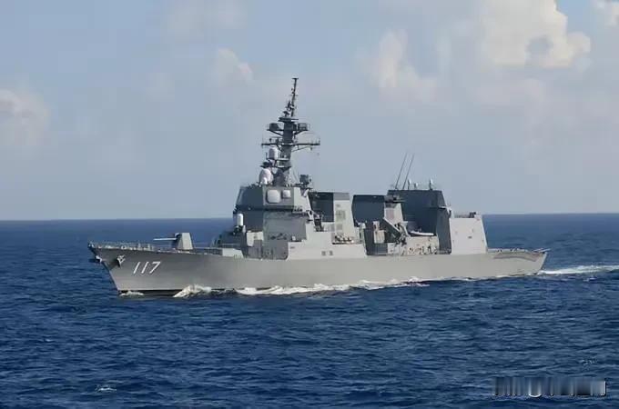 抗议！日本DD-117号驱逐舰驶入浙江沿海地区。
7月4日，日本海上自卫队“凉月