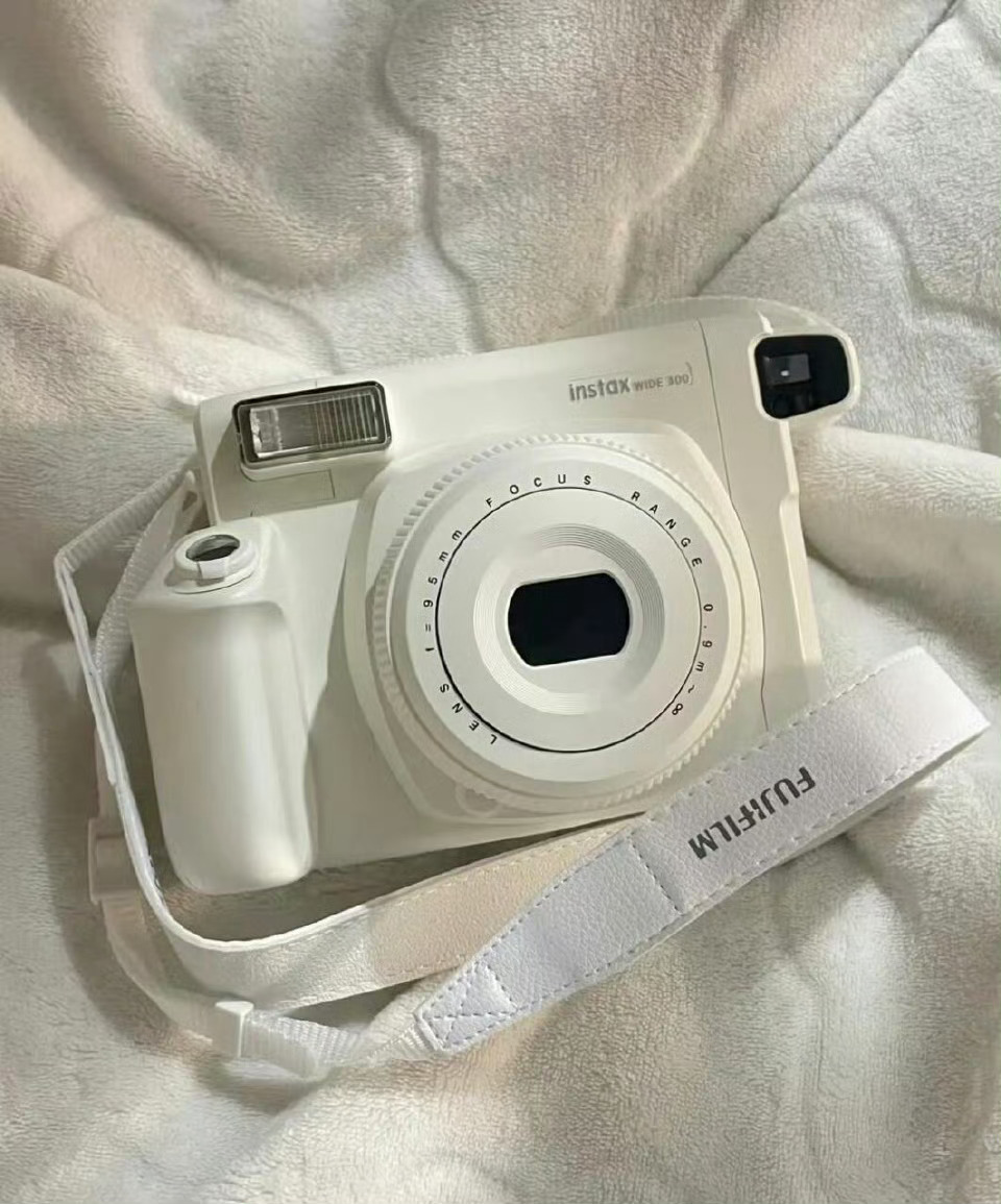 颜值超高百元相机📷校园抓拍相机 氛围感杠杠的！！！ ​​​