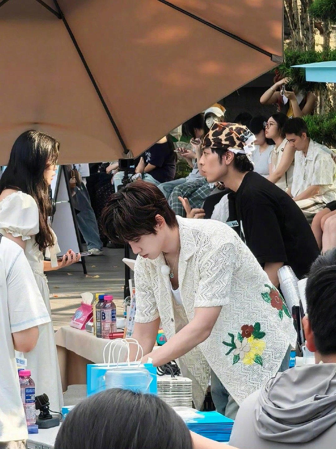 这37秒痛哭没有矫情只有真诚 哪有什么矫情，这37秒的眼泪里全是真感情！一起熬过