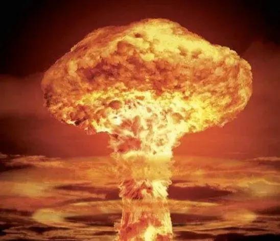 全球的核武器拥有国共有九个，分别是美国、俄罗斯、英国、法国、中国，以及印度、以色