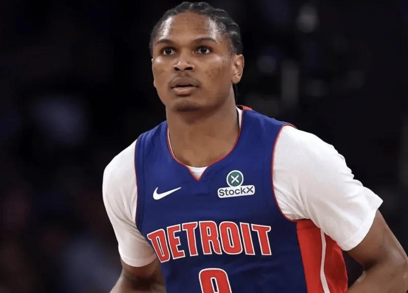 奥萨尔和阿门还真是“难兄难弟”啊！
两人简直就是复制粘贴的一样，都是攻弱守强的球