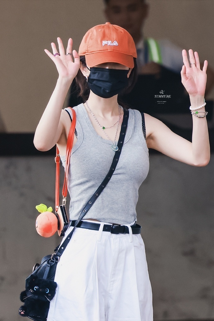 杨幂辣妹回归杨幂私服穿搭