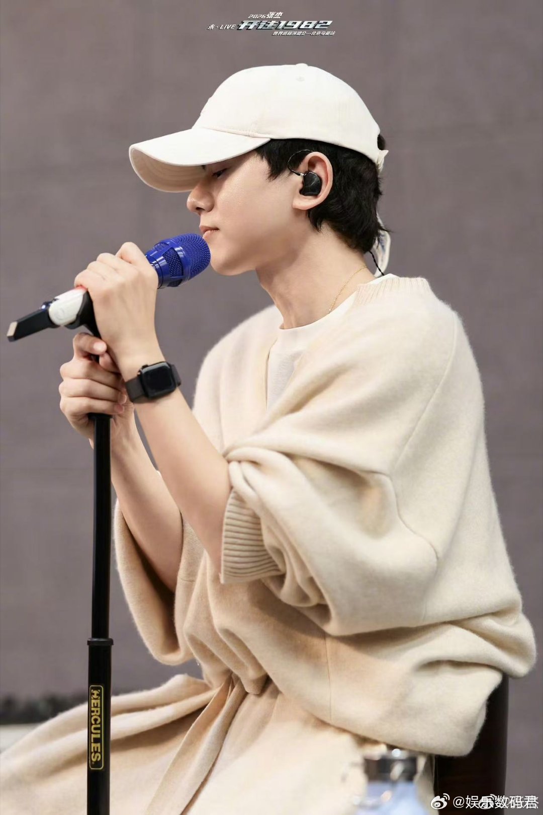 张杰鸟巢演唱会是1982闭幕式吧 机器人伴舞、万人星空、顶级舞美……张杰的鸟巢演