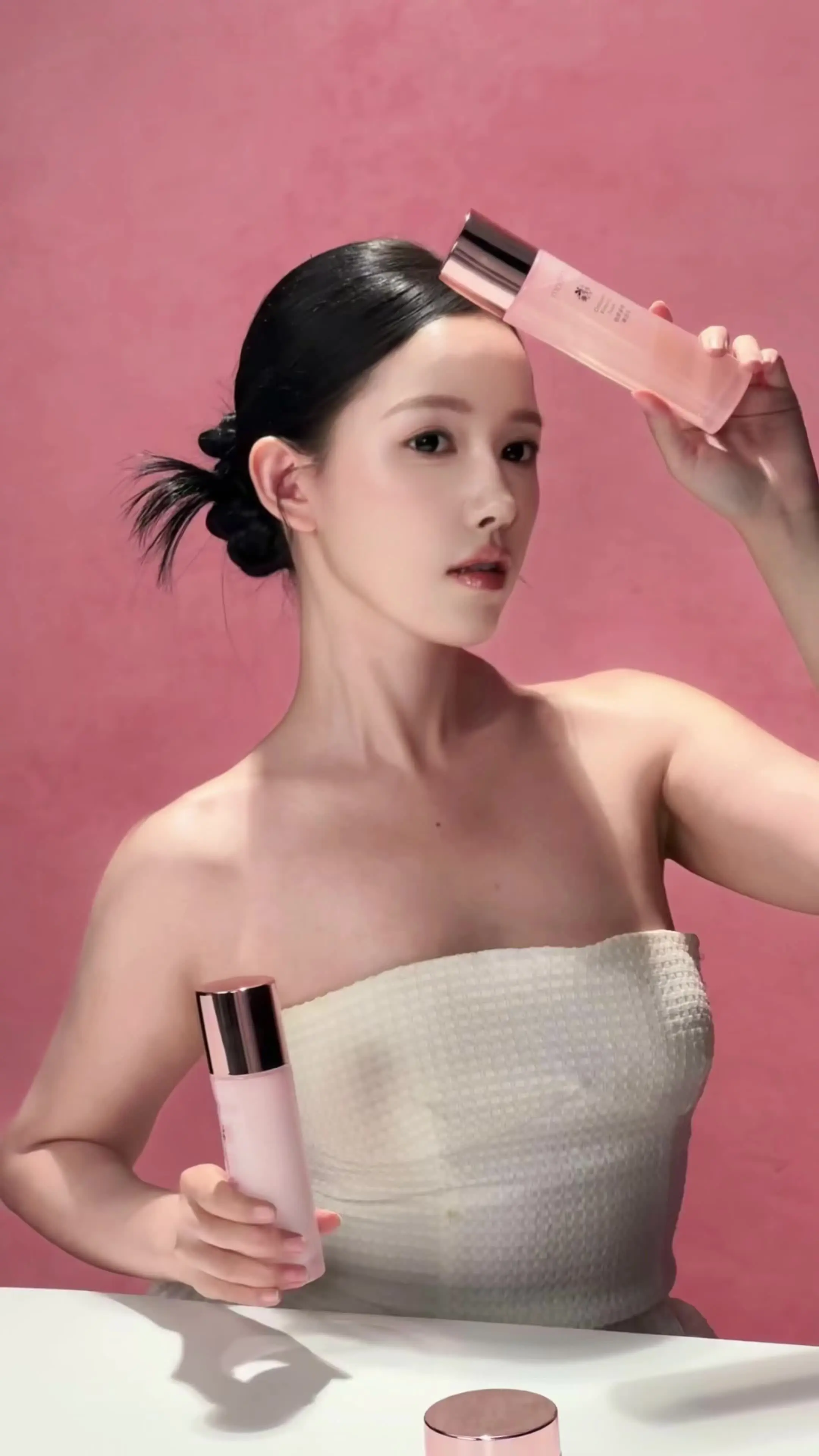 认真工作的女人闪闪发光
