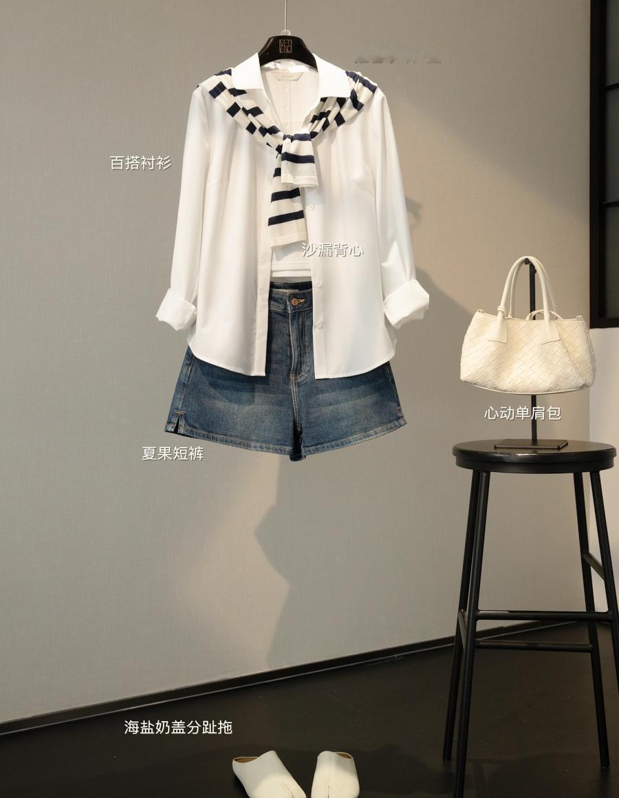 🚨 预告！预告！
明天上午9点👗还有更多穿搭想要呈现给大家
直播间在线答疑～