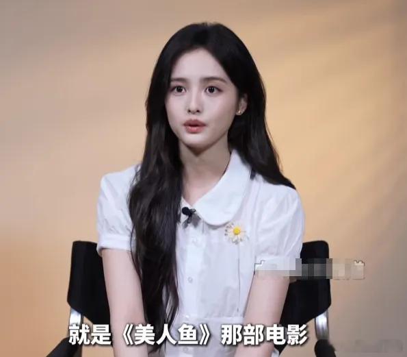 性格直爽的东北星女郎雪野出圈，敢聊和老板周星驰的私下对话。一场香港旅途，让素人雪