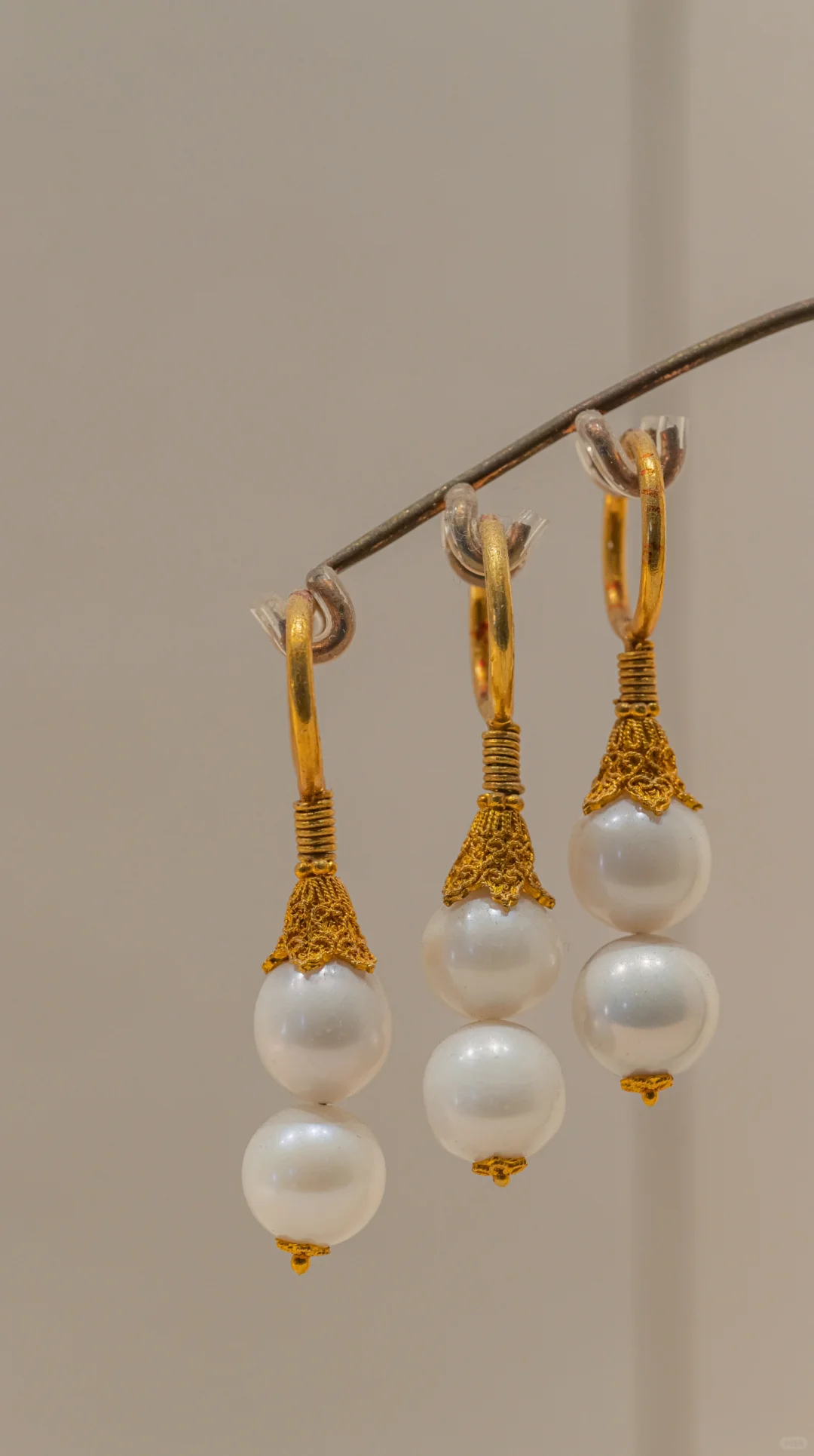 故宫清代镶珍珠金耳环