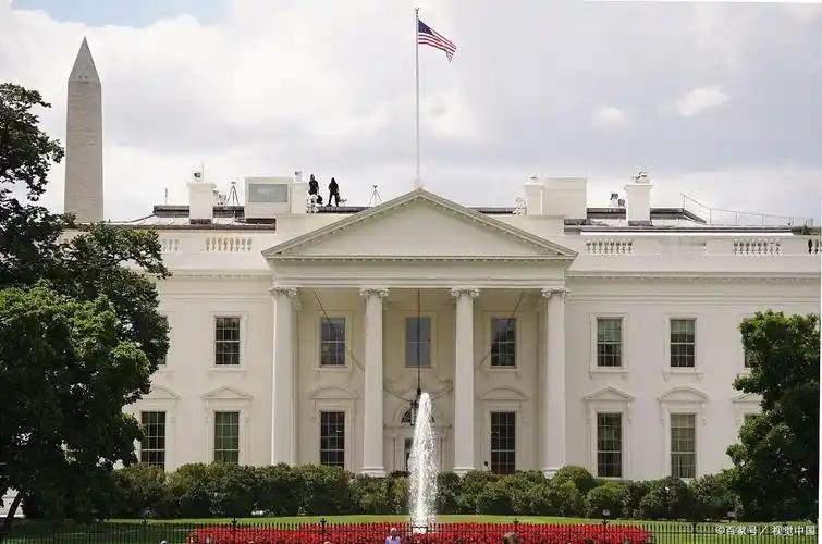 早知今日，美国何必当初呢？据彭博社报道，美国商务部正式撤回此前提交白宫跨部门审查