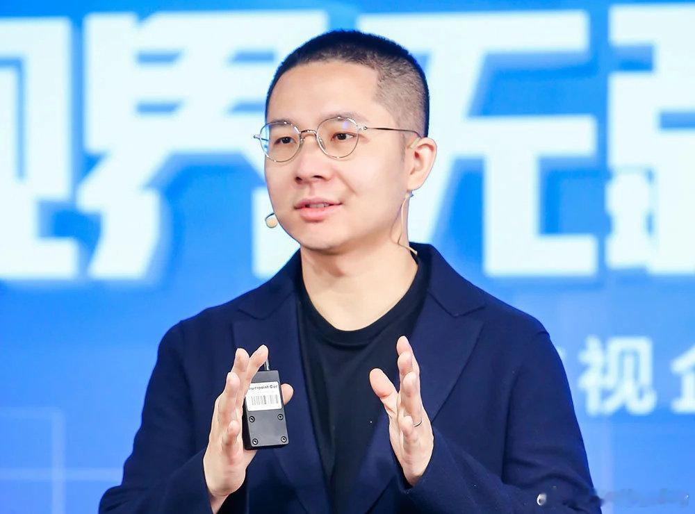 印奇 1月26日，上海大模型创业公司阶跃星辰（StepFun）完成超50亿人民币