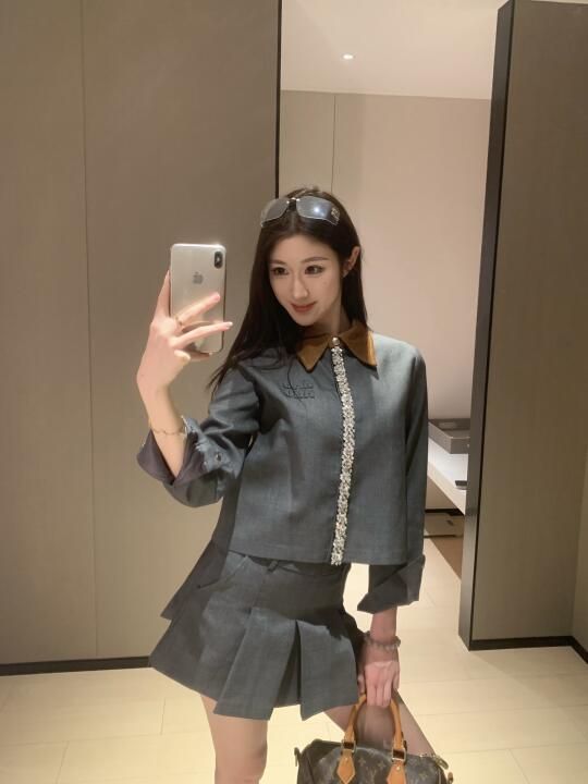有点小钱的女大学生🎓