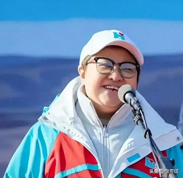 被骂假慈善的韩红，又冲去地震一线