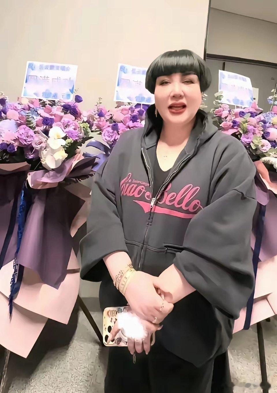 王慧那么漂亮，为什么弄个这种发型，是为了封印美貌吗？还是强大到不在乎外表了！！！