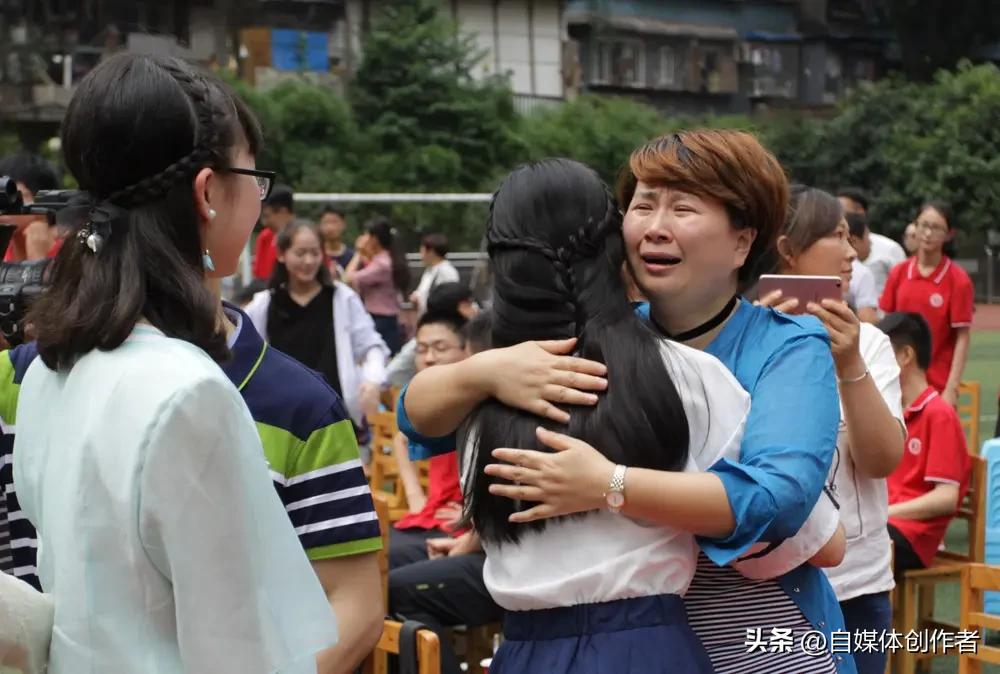 师生双向的奔赴，才是青春最美的模样
 
2026年3月24日，一条定格校园师生情