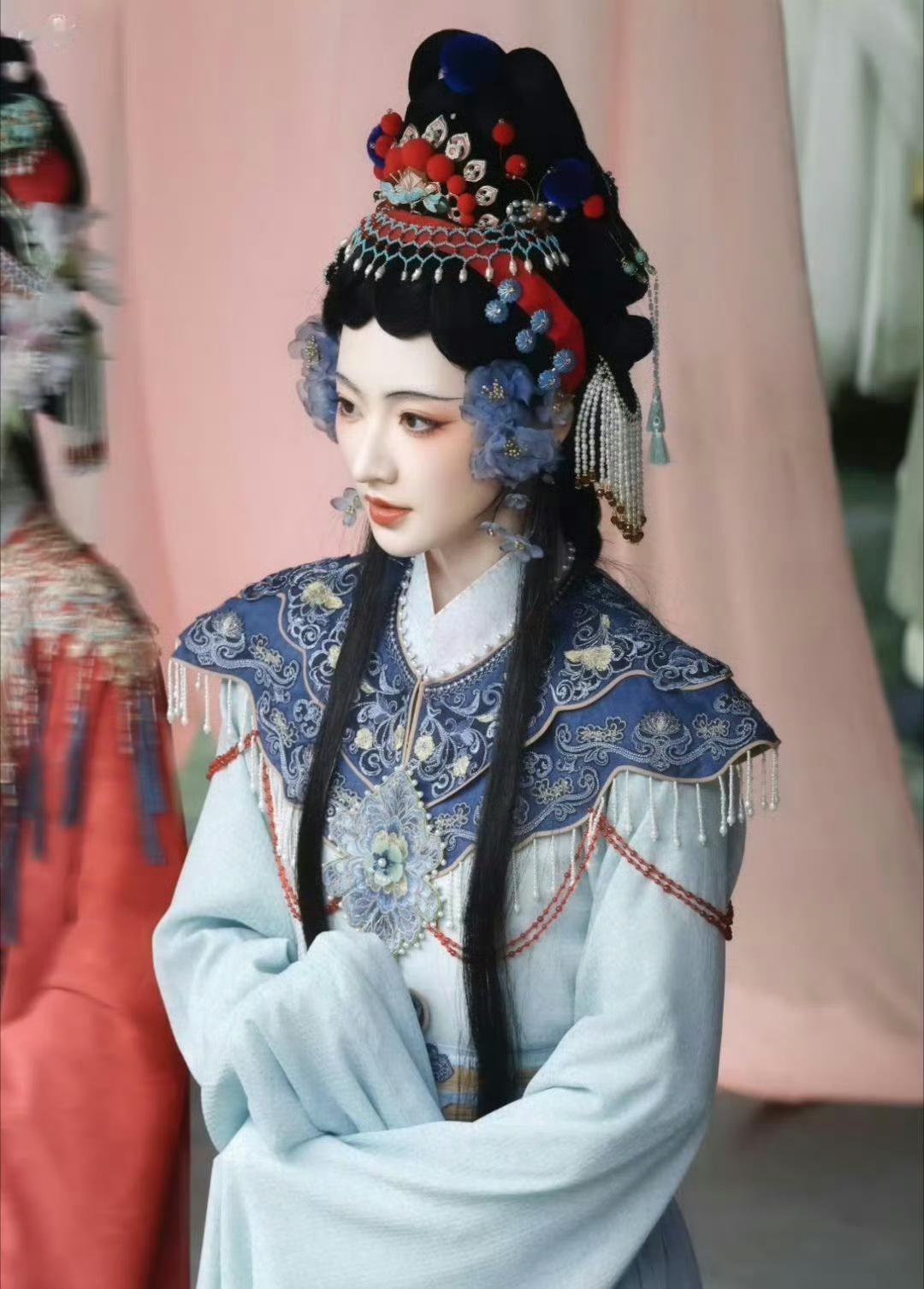 杨肸子、杨雨潼《聊斋》造型路透来了！第一次看到杨肸子古装，好漂亮！ ​​​