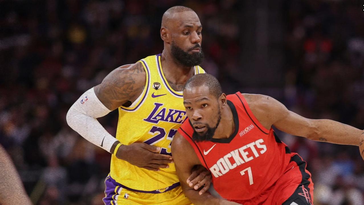 发现没
表面上来看，NBA上赛季首轮，明明是湖人淘汰了火箭，可是到了休赛期，湖人