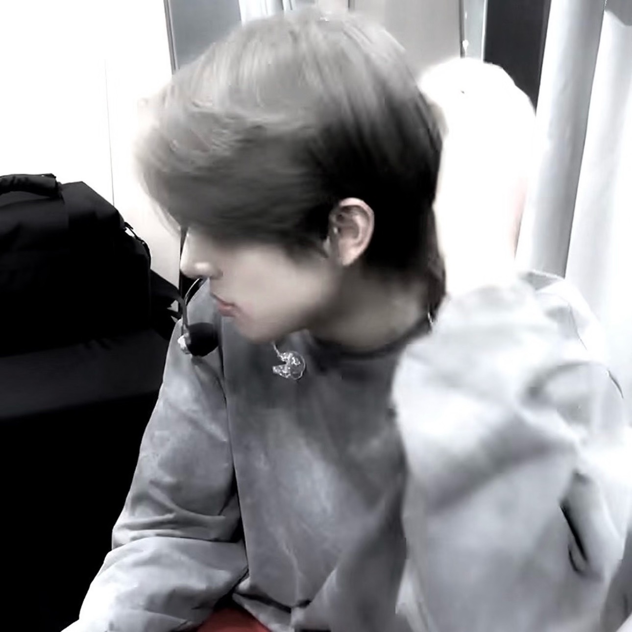 我开始认同时间是个圆 -沈载伦｜头像分享｜ins风｜氛围感｜韩系｜审美积累 