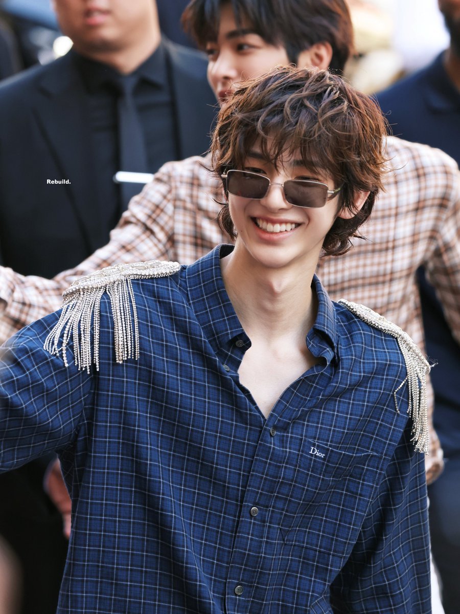 260624 DiorSummer27babyjju闪耀巴黎中✨ 金主训巴黎时装