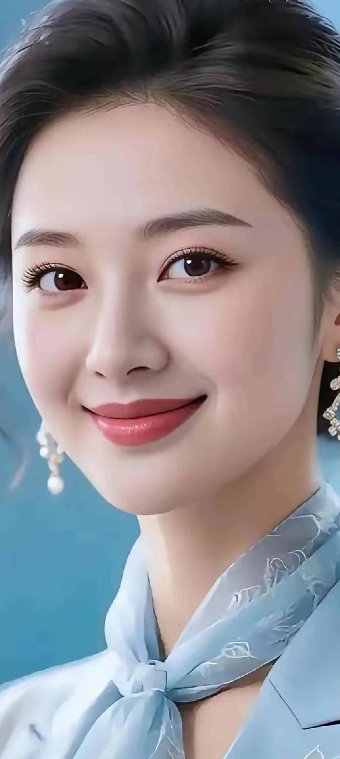 优雅蓝调，温柔微笑，精致妆容，时尚耳环，完美搭配，女神范儿！💙💄👗💍