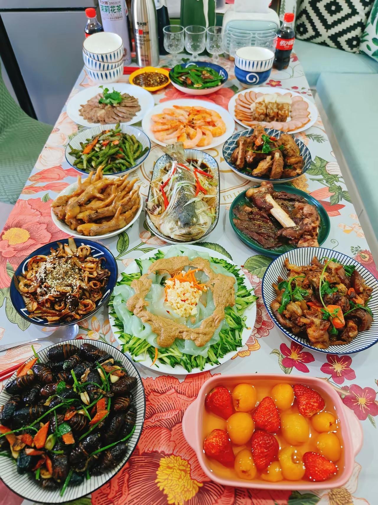 说山东没有年夜饭，大年三十儿开始吃饺子，连续三天吃六顿 ，你家现在可能还这样，但