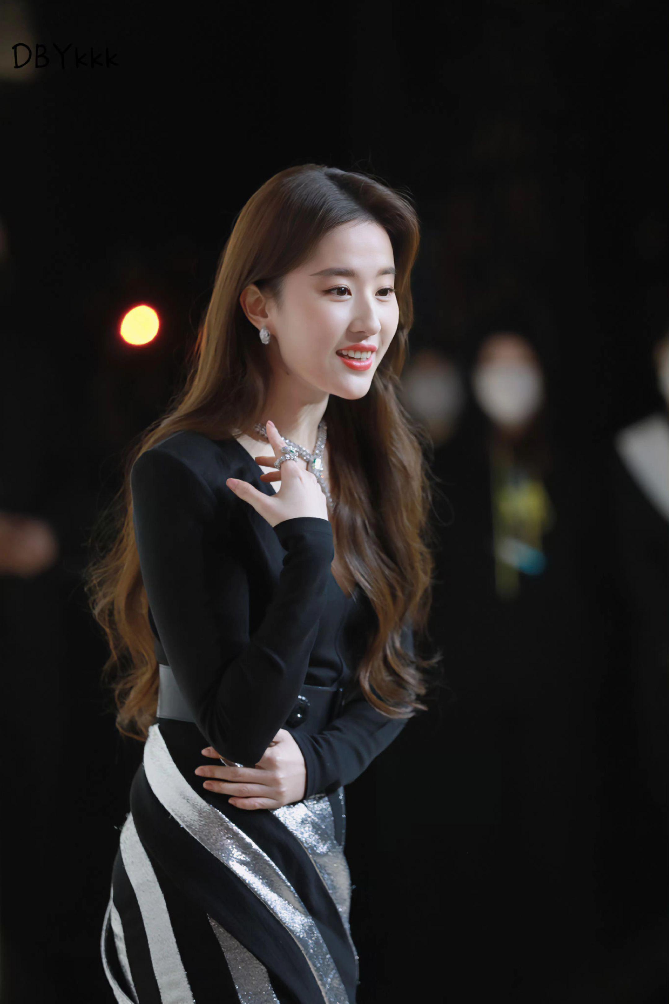 好灵动的仙女。