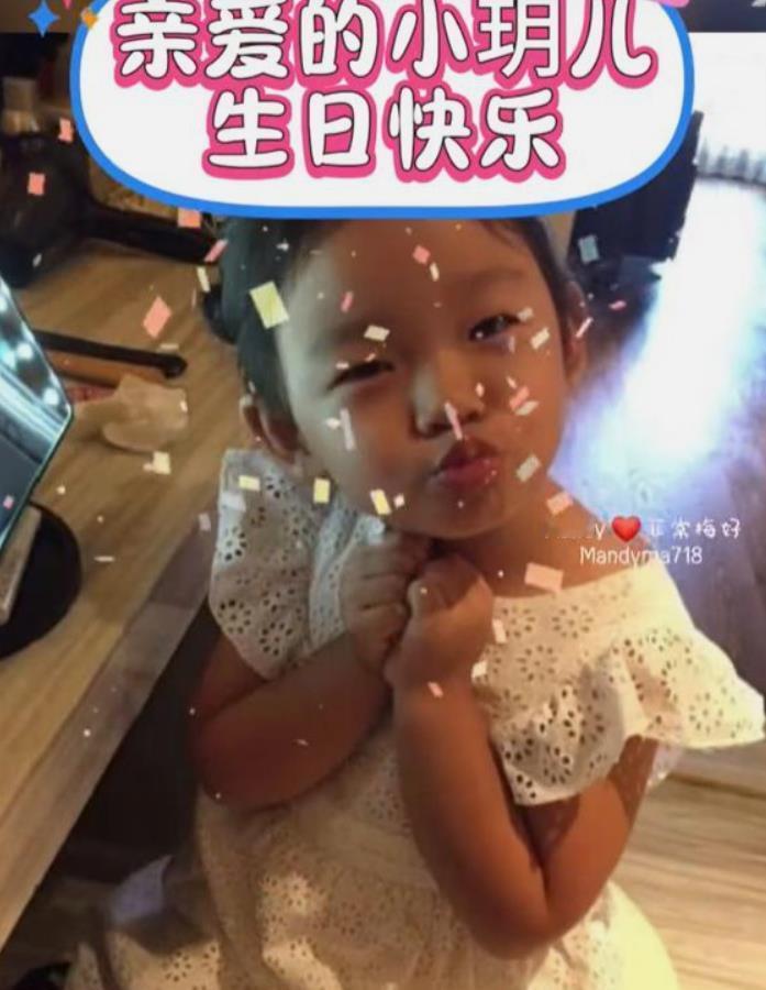 人在做天在看，好人终会有好报，汪小菲儿女绕膝万事足，以后会越来越好的！
 
时至