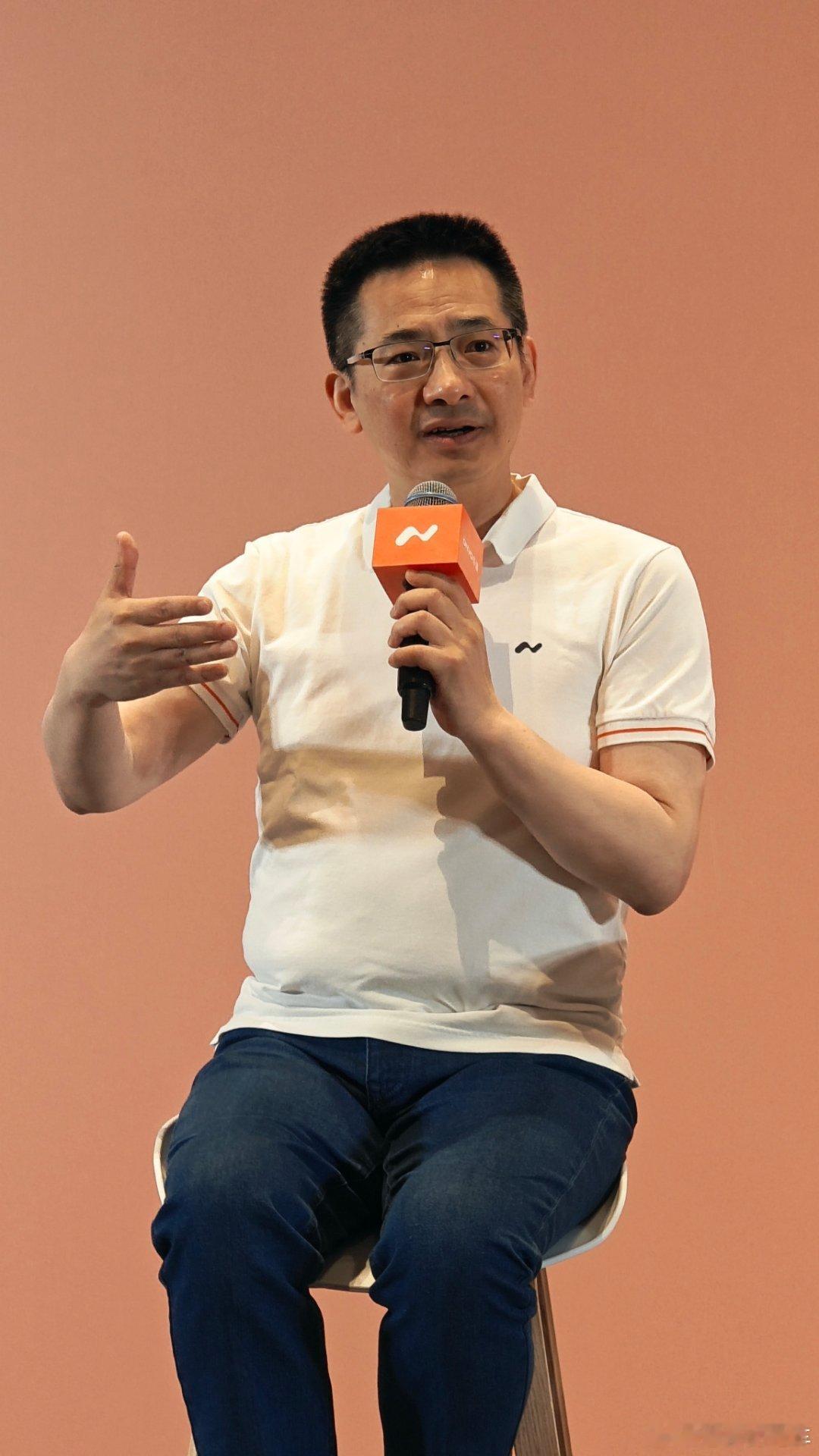 蔚来秦力洪：我预告一下，我们马上要发一季度财报，大家很快会看到蔚来这么多年坚决的