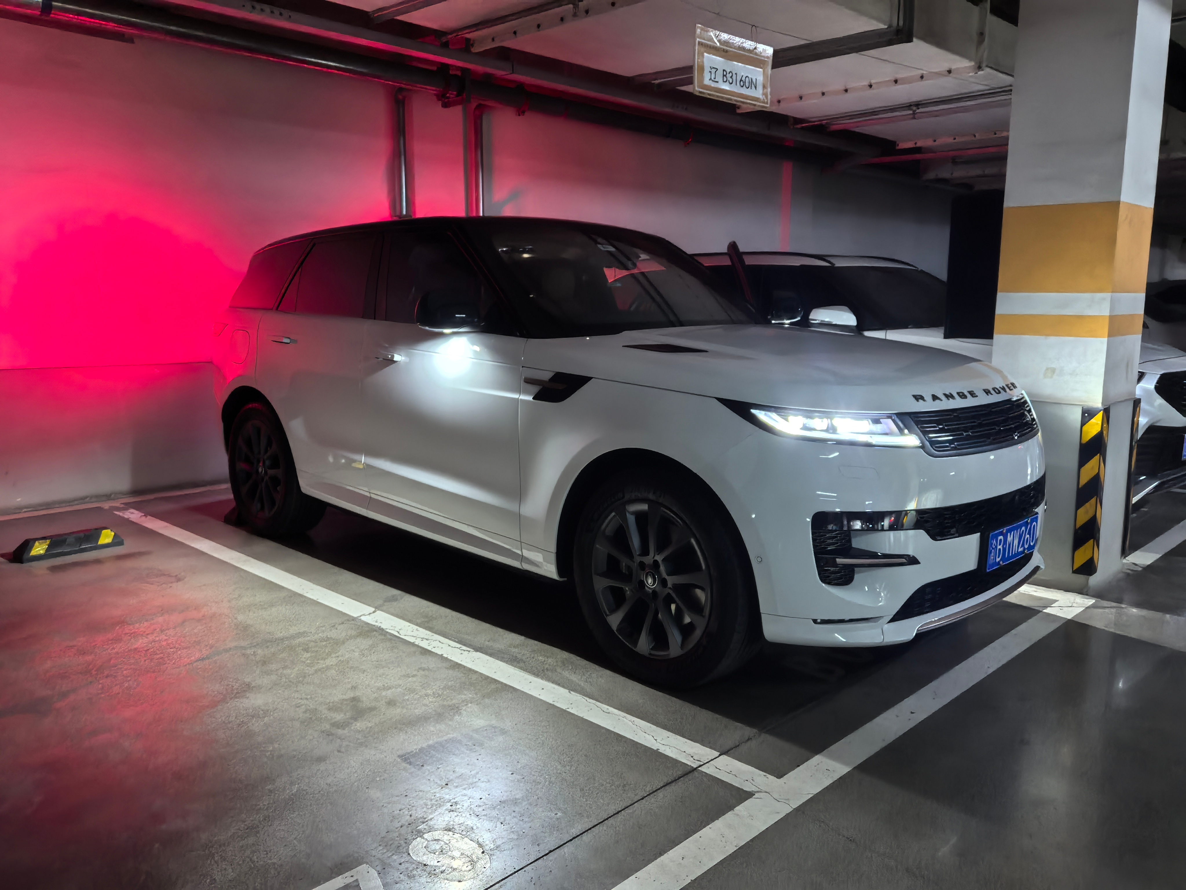 这一年马上就过去了虽然很累，但真的充实每天可以开不同的车体验不同时代的产品品位不