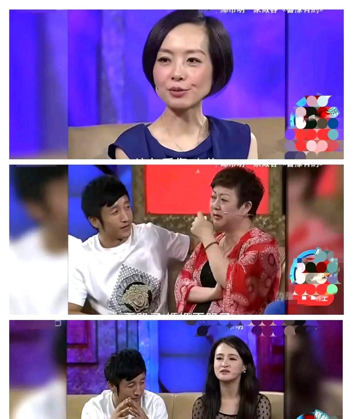 邹市明母亲对着镜头，眼泪止不住地流：“我不要他走这条路。”

拳台上的荣耀，在母