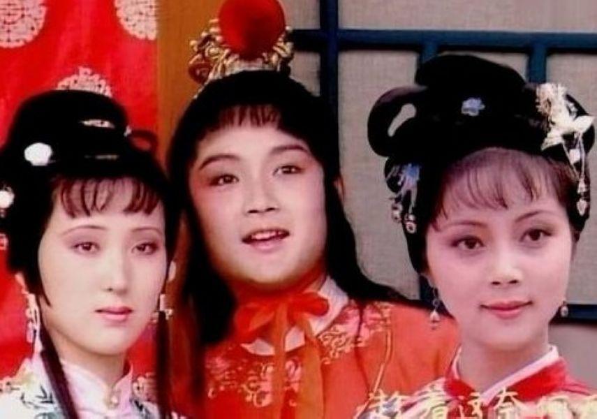 曹雪芹创作《石头记》并非历时十年，那是多久呢？
很多人相信，曹雪芹“披阅十载，增